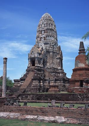 コンテナの価格を抑えて揃えよう