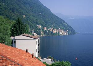 大阪のコワーキングスペースで共同学習　